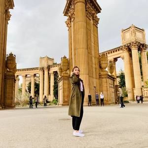 Meet your Posher, Cristina